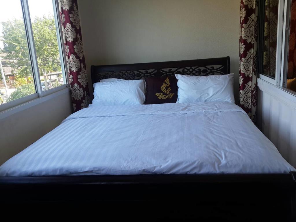 Farsai Homestay Lop Buri Exterior foto