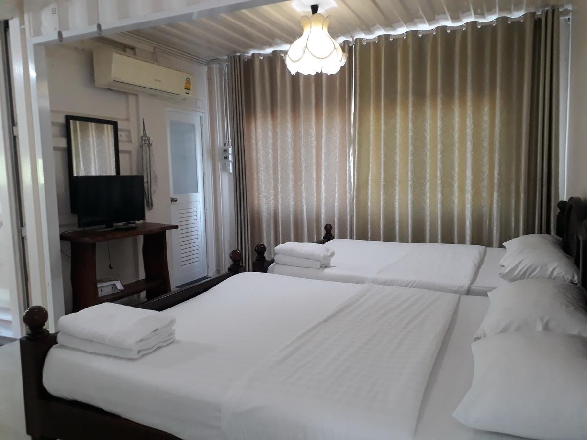 Farsai Homestay Lop Buri Exterior foto
