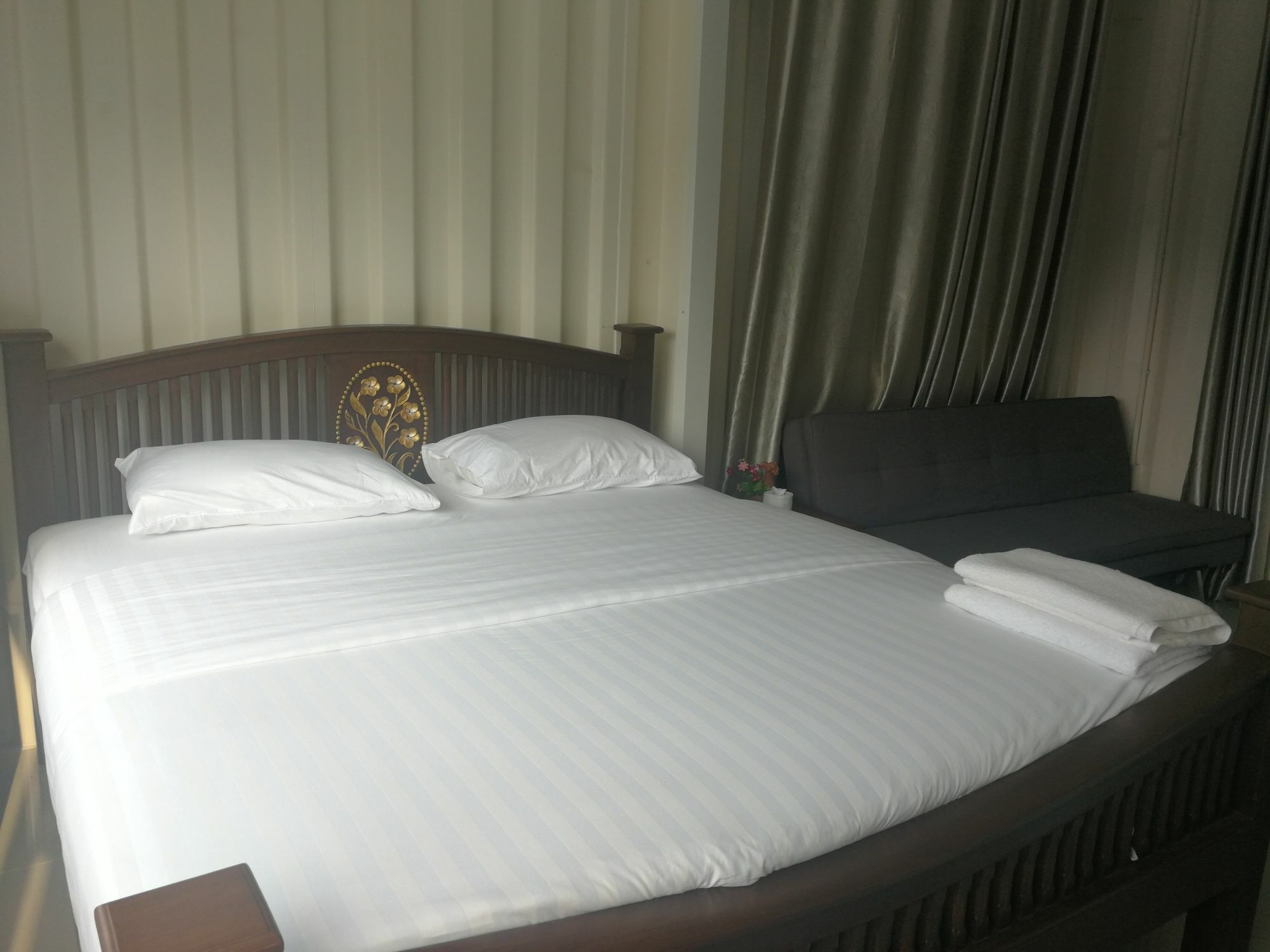 Farsai Homestay Lop Buri Exterior foto